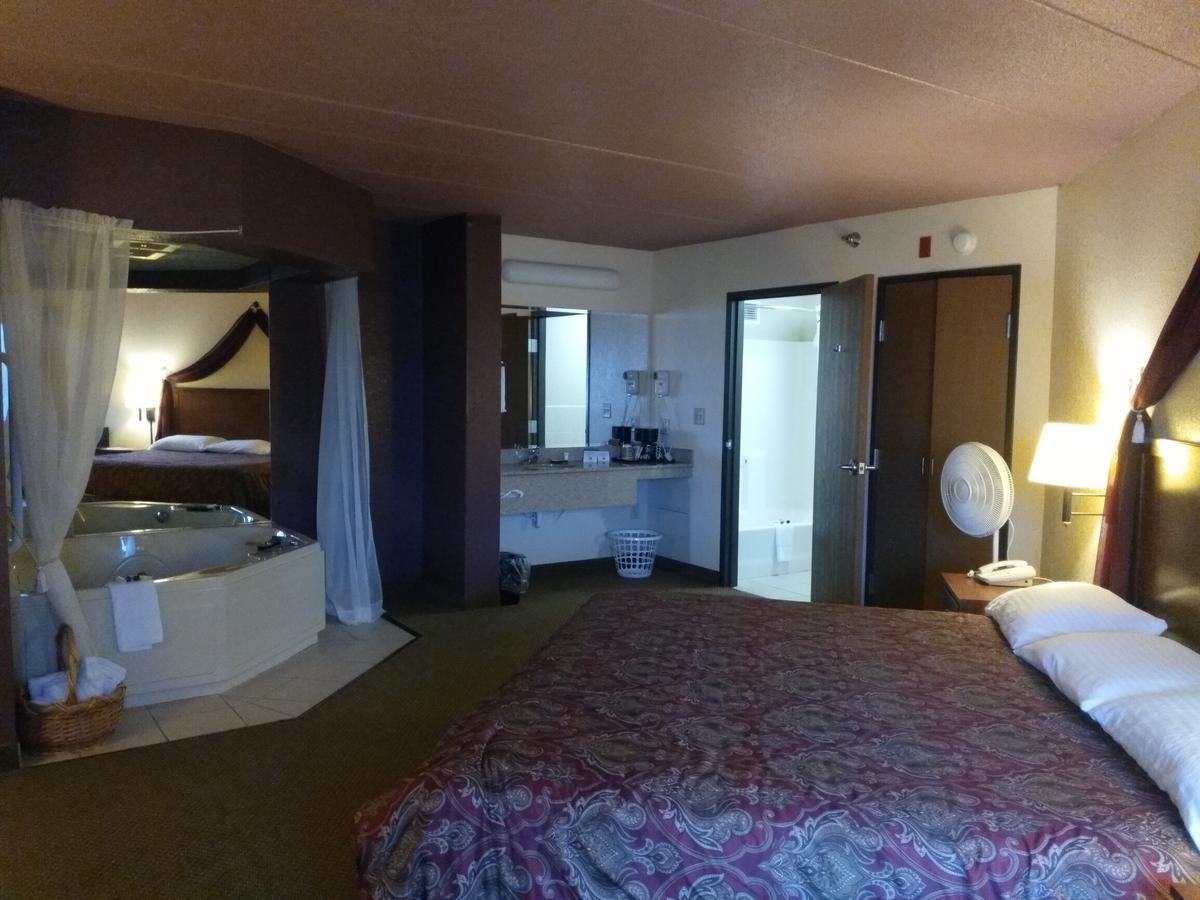 Madelia Hotel & Suites Exteriör bild